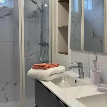 Maison Au Calme, Animaux Acceptes - 4 Pers. - Fr-1-489-639 Semesterbostad Le Vernet (Allier)